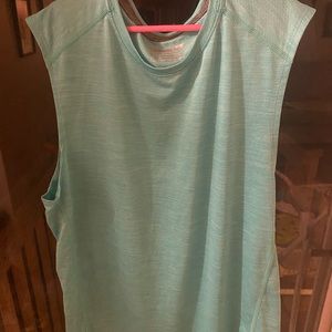 Layer 8 performance shirt size small excellent shape